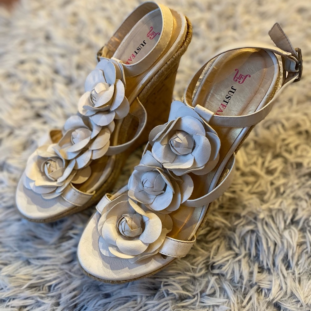 Used flower wedges